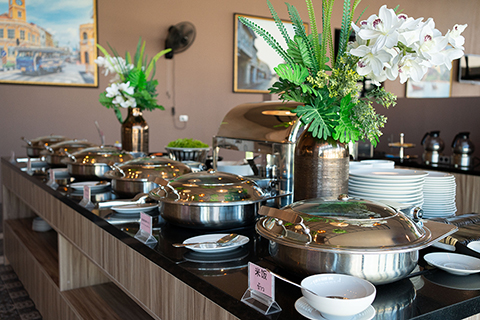 Restaurant : Gold Chariot Private Pool Villa Phuket, Cherngtalay, Talang, Phuket,